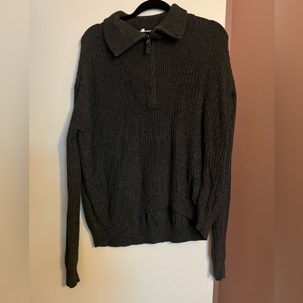 Splendid sweater